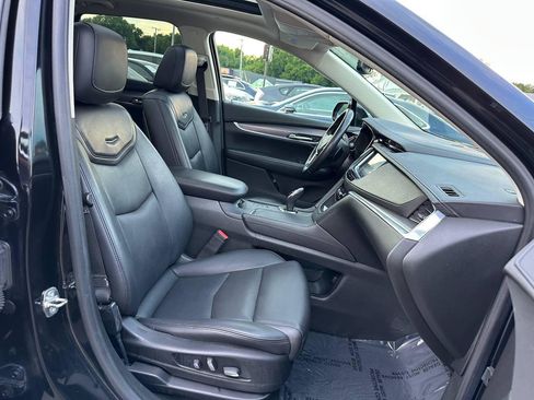 Used 2019 Cadillac XT5 Premium Luxury AWD/4WD image 28
