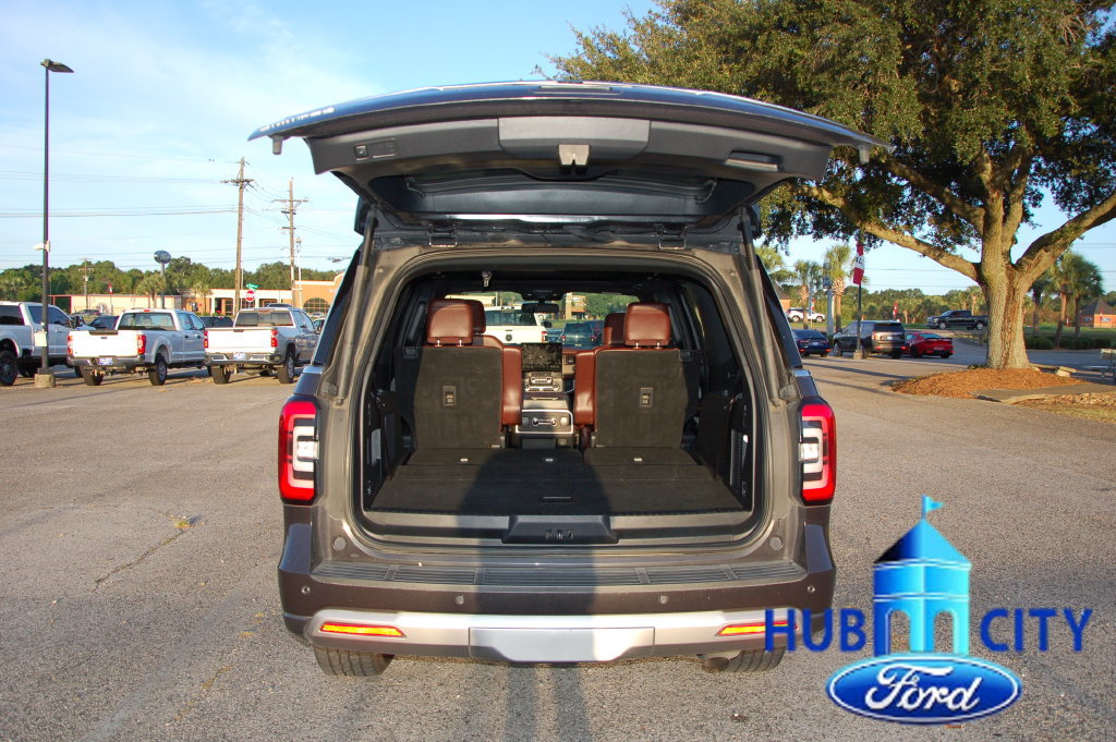 Used 2024 Ford Expedition Limited RWD image 22