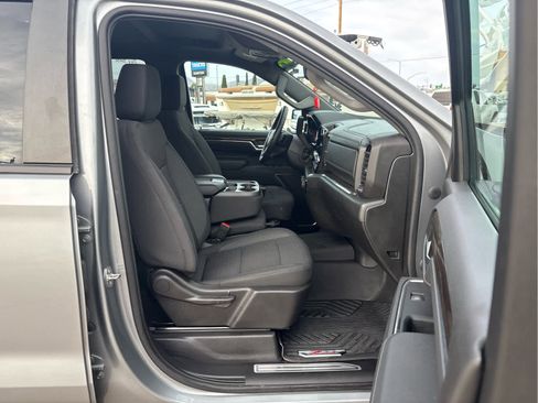 Used 2023 Chevrolet Silverado 1500 RST image 17