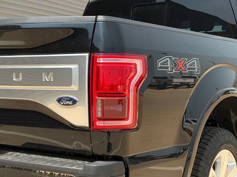 Used 2017 Ford F150 Platinum w/ Equipment Group 701A Luxury AWD/4WD image 6