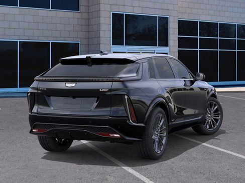 New 2026 Cadillac Lyriq V AWD/4WD image 5