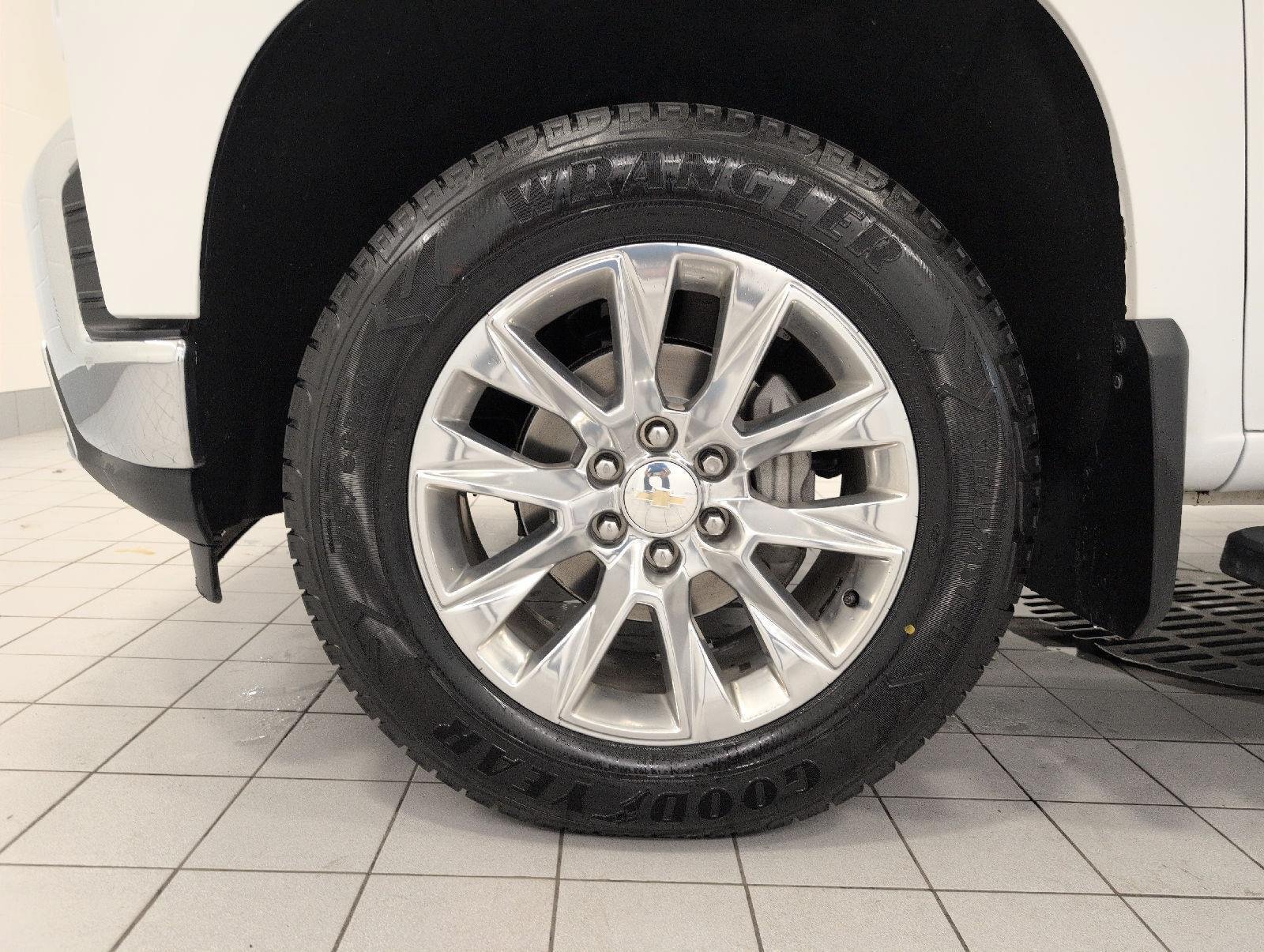 Certified 2021 Chevrolet Silverado 1500 LTZ AWD/4WD image 3
