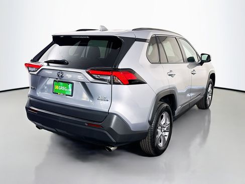 Used 2023 Toyota RAV4 XLE w/ Convenience Package AWD/4WD image 10