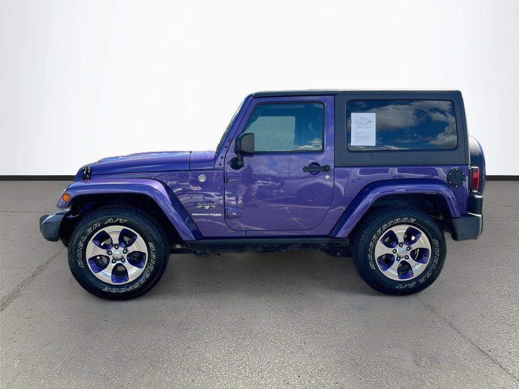 Used 2018 Jeep Wrangler Sahara w/ Connectivity Group AWD/4WD image 4
