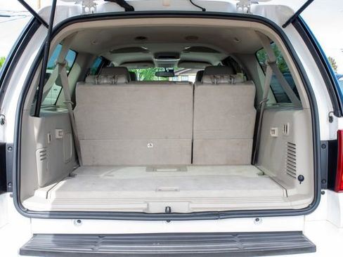 Used 2011 Ford Expedition EL Limited image 12