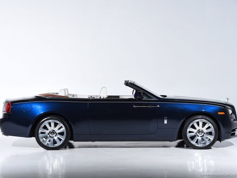 Used 2016 Rolls-Royce Dawn image 14