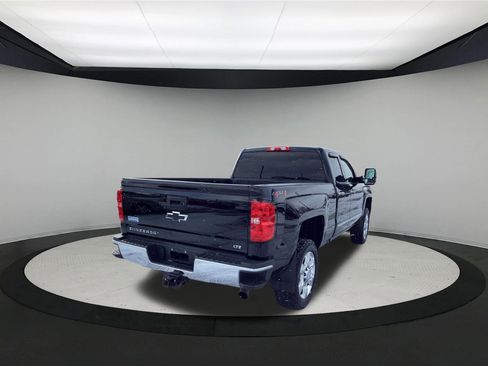 Used 2018 Chevrolet Silverado 2500 LTZ w/ Snow Plow Prep Package image 8