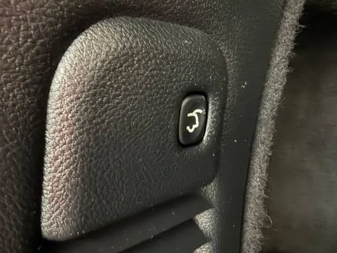 Used 2020 Dodge Durango R/T w/ Technology Group AWD/4WD image 37