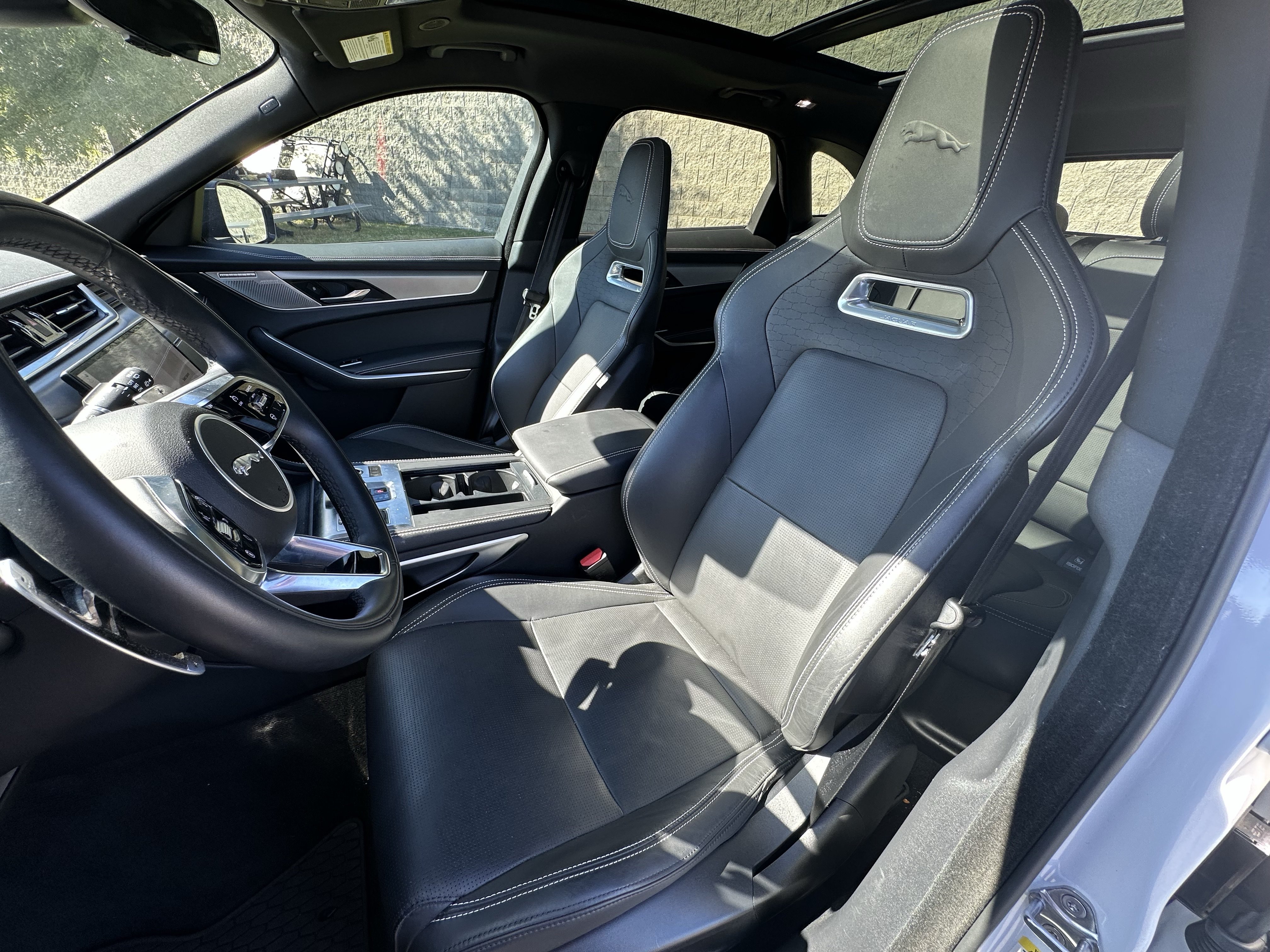 Used 2026 Jaguar F-PACE R-Dynamic S AWD/4WD image 15