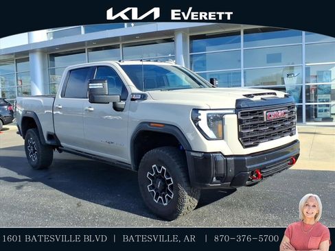 Used 2026 GMC Sierra 2500 AT4X image 1