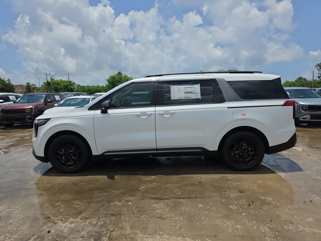 New 2026 Kia Carnival SX w/ SX Dark Edition Package FWD image 5