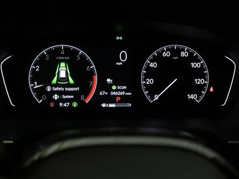 Used 2024 Honda Pilot Touring image 3