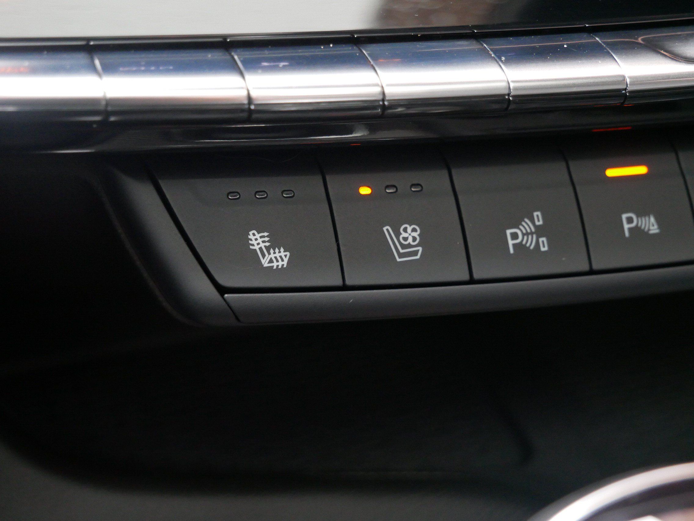Certified 2025 Cadillac CT5 Sport w/ Sun And Sound Package AWD/4WD image 19