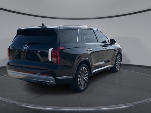 Used 2024 Hyundai Palisade Calligraphy FWD image 11