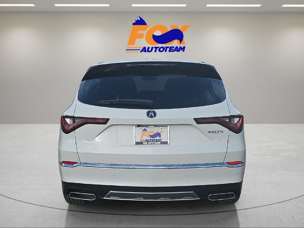 Certified 2026 Acura MDX w/ Technology Package FWD image 4