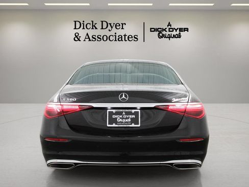 Used 2024 Mercedes-Benz S 580 4MATIC Sedan image 10