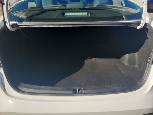 Certified 2024 Toyota Corolla LE image 32