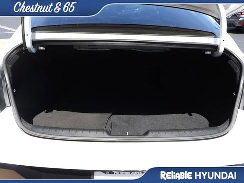 Certified 2025 Hyundai Elantra SEL FWD image 15