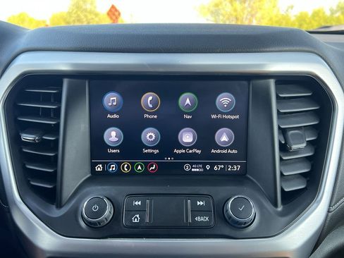 Used 2023 GMC Acadia SLT w/ LPO, Floor Liner Package image 25