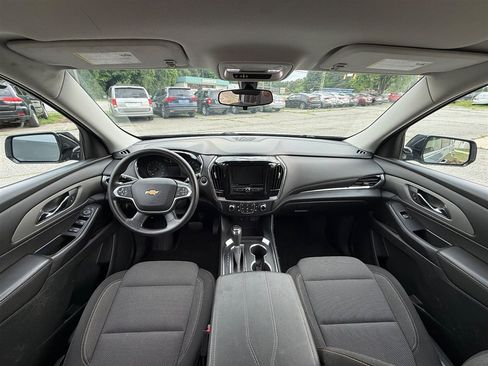 Used 2020 Chevrolet Traverse LS AWD/4WD image 9