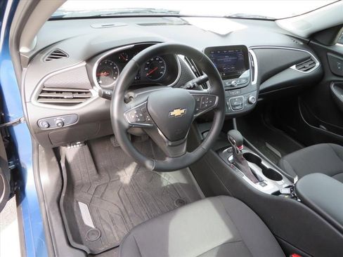 Used 2025 Chevrolet Malibu RS w/ LPO, Floor Liner Package image 15