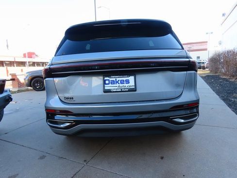 Used 2024 Lincoln Nautilus Reserve image 7