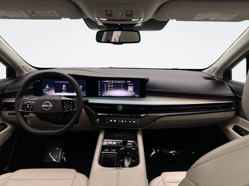 Used 2025 Nissan Murano SL w/ Cargo Package image 14