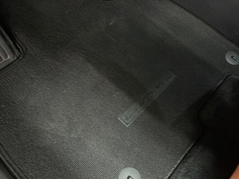 Used 2024 Kia Carnival SX Prestige image 3