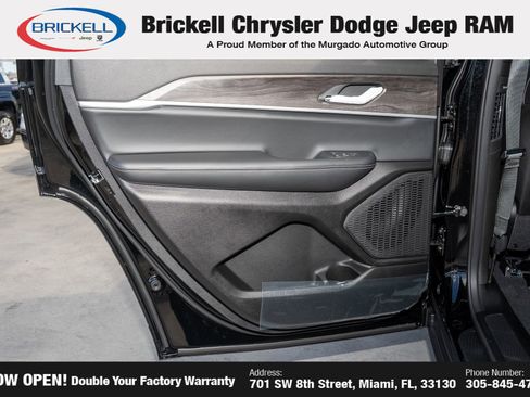 New 2025 Jeep Grand Cherokee L Limited image 13