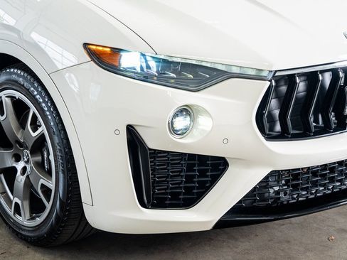 Used 2022 Maserati Levante Modena image 18