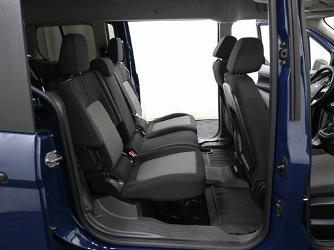 Used 2021 Ford Transit Connect XL image 22