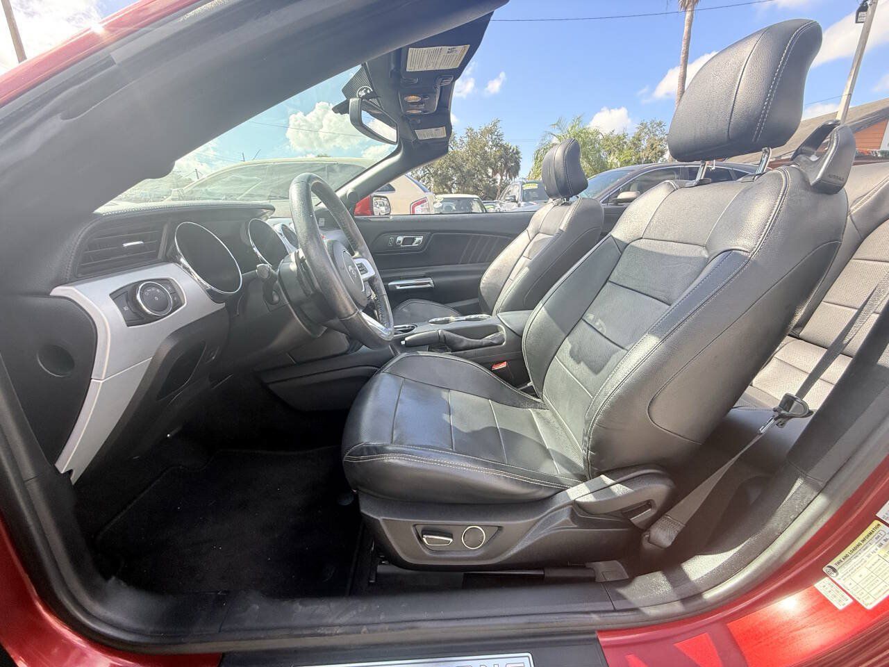 Used 2017 Ford Mustang Premium RWD image 13