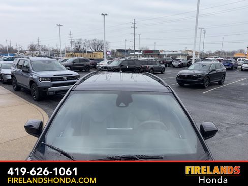 Used 2024 Jeep Compass Latitude image 9