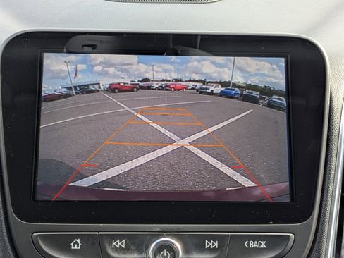 Used 2017 Chevrolet Malibu LT w/ Leather Package image 20