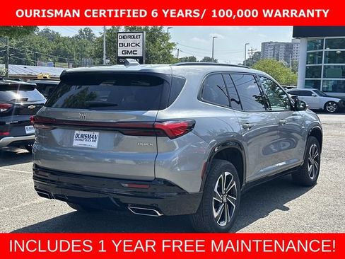 Used 2025 Buick Enclave Sport Touring w/ Power Package FWD image 2