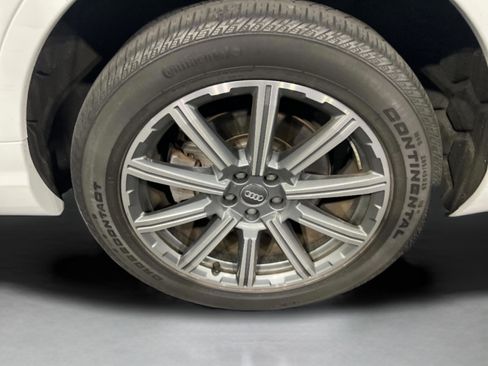 Used 2019 Audi Q7 3.0T Premium Plus w/ Premium Plus Package image 37