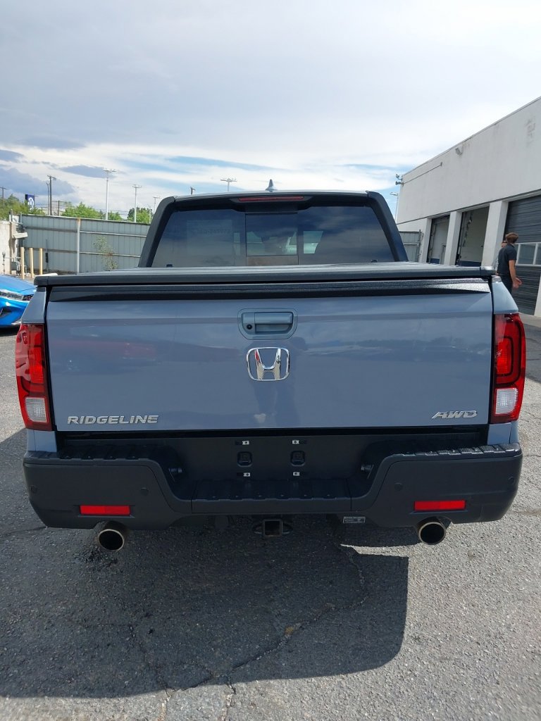 Used 2023 Honda Ridgeline Black Edition image 3