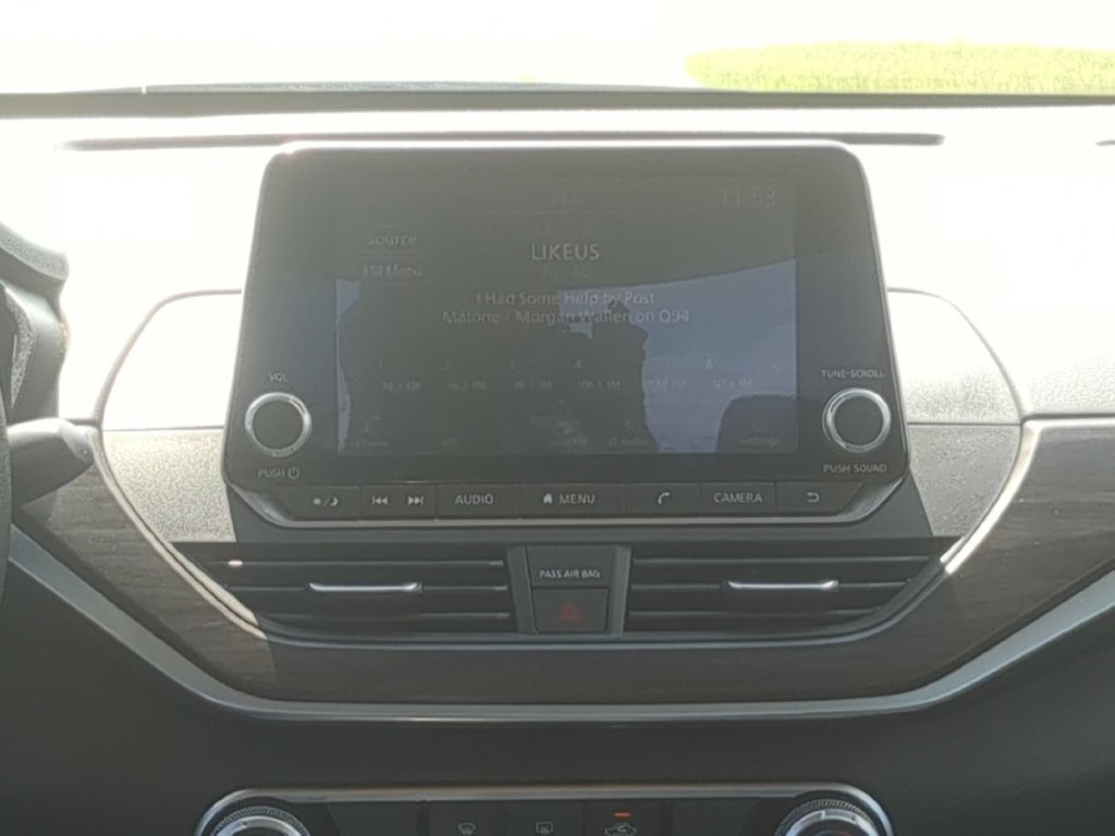 Used 2025 Nissan Altima 2.5 SV FWD image 24
