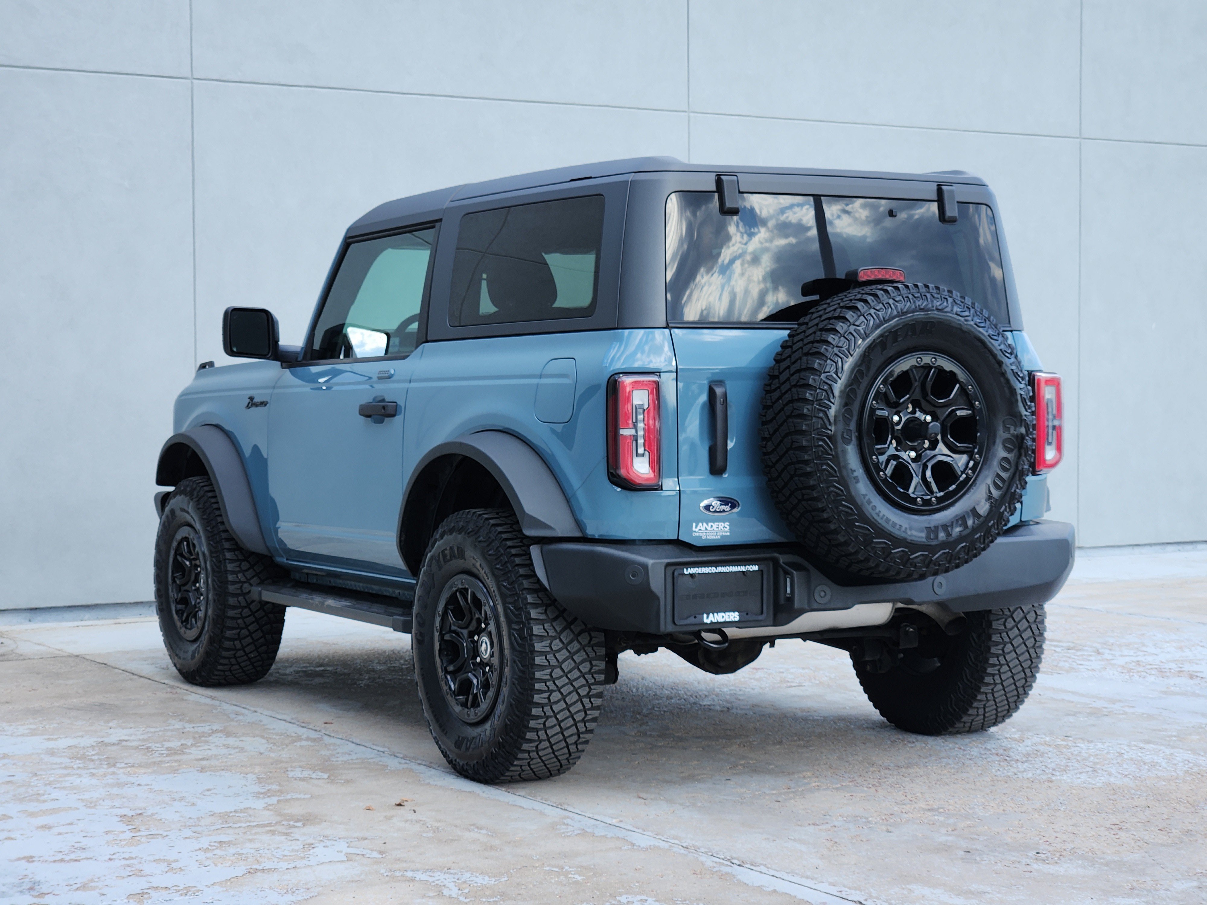 Used 2023 Ford Bronco Wildtrak AWD/4WD image 6