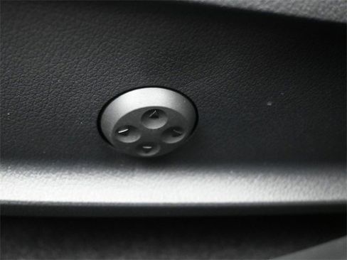 Used 2025 Mercedes-Benz CLA 250 image 31