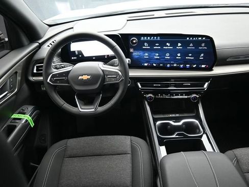 New 2026 Chevrolet Traverse LT w/ LPO, Floor Liner Package image 24