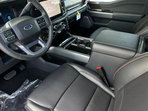 New 2026 Ford F250 Lariat w/ Black Appearance Package AWD/4WD image 10