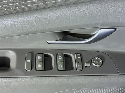 Used 2021 Hyundai Elantra SEL w/ Convenience + Premium Package image 24