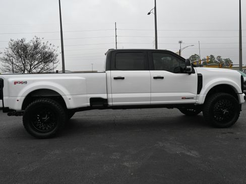 Used 2025 Ford F450 Platinum w/ Platinum Plus Package image 13