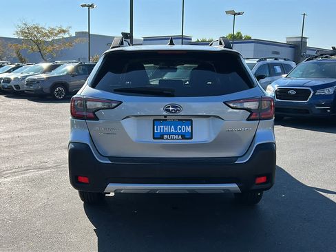 Certified 2025 Subaru Outback Limited AWD/4WD image 7