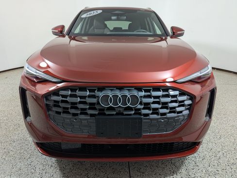Certified 2025 Audi Q5 Prestige AWD/4WD image 2