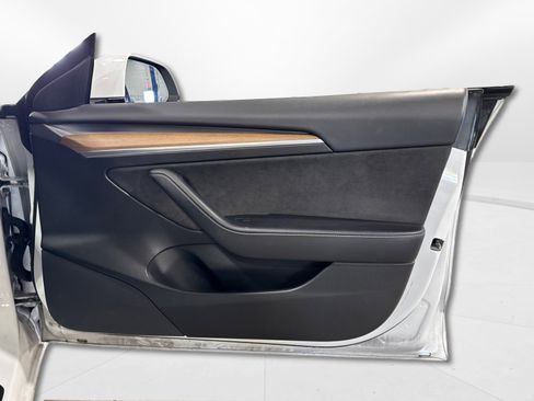 Used 2021 Tesla Model 3 Long Range image 38