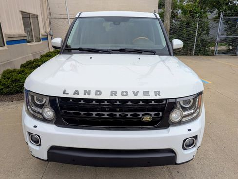 Used 2015 Land Rover LR4 HSE LUX image 2