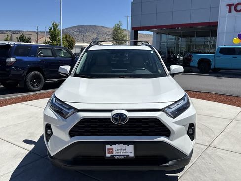 Used 2022 Toyota RAV4 XLE Premium AWD/4WD image 3