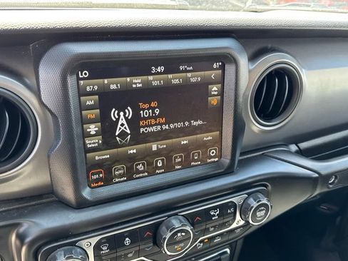 Used 2022 Jeep Gladiator Sport AWD/4WD image 24